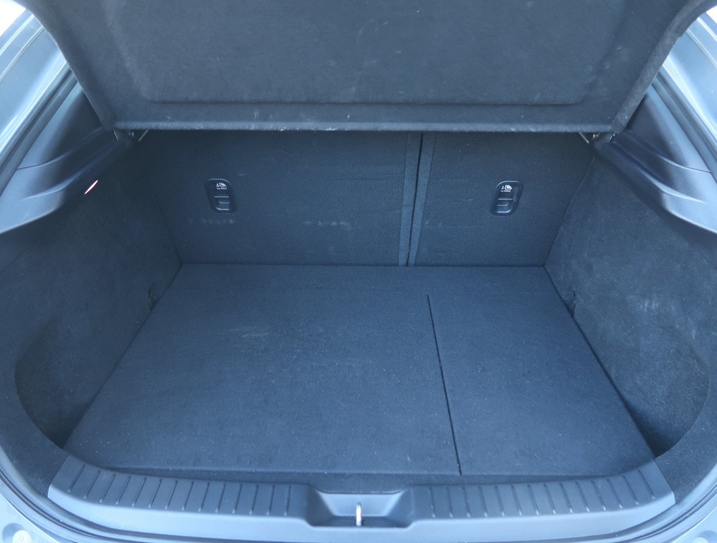 Mazda CX-30 Skyactiv-G 2.0 1. MAJITEĽ