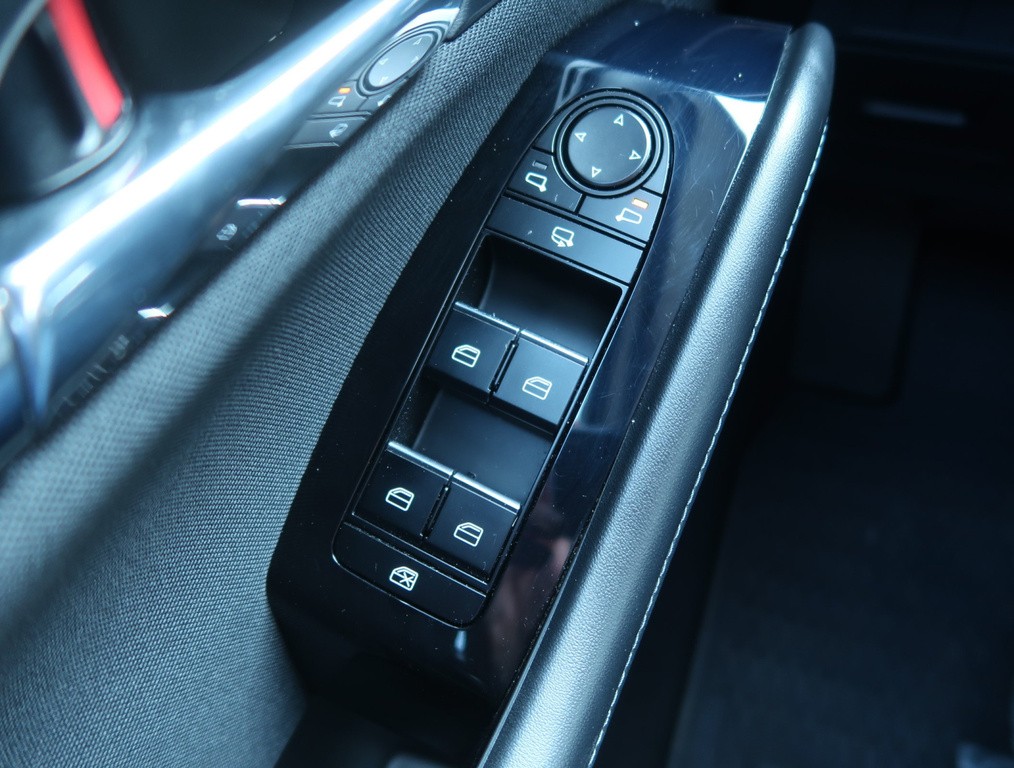 Mazda CX-30 Skyactiv-G 2.0 1. MAJITEĽ