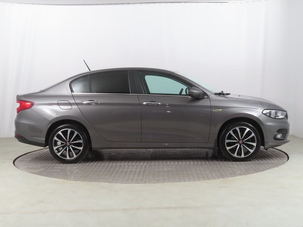 Fiat Tipo Plus 1.4 16V Serv.kniha, Navigácia, Tempomat