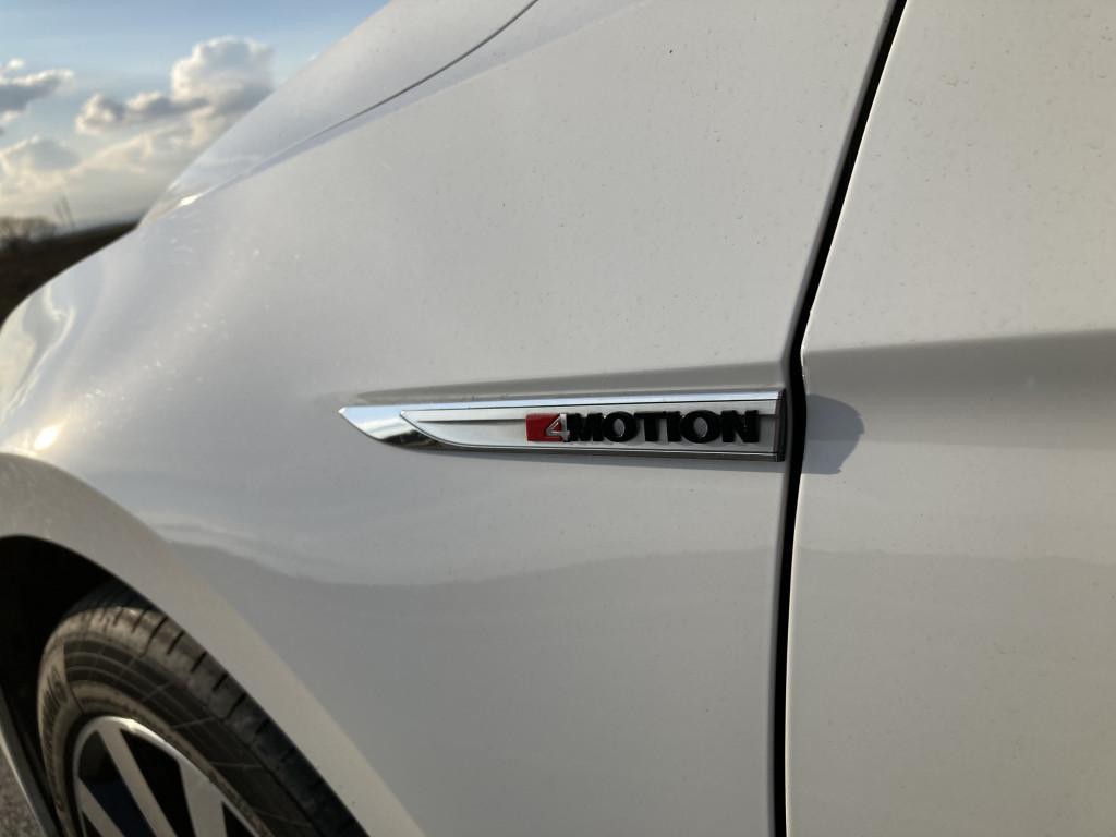 Volkswagen Passat 2.0 TDI SCR BMT 190k Comfortline R-Line 4MOTION DSG