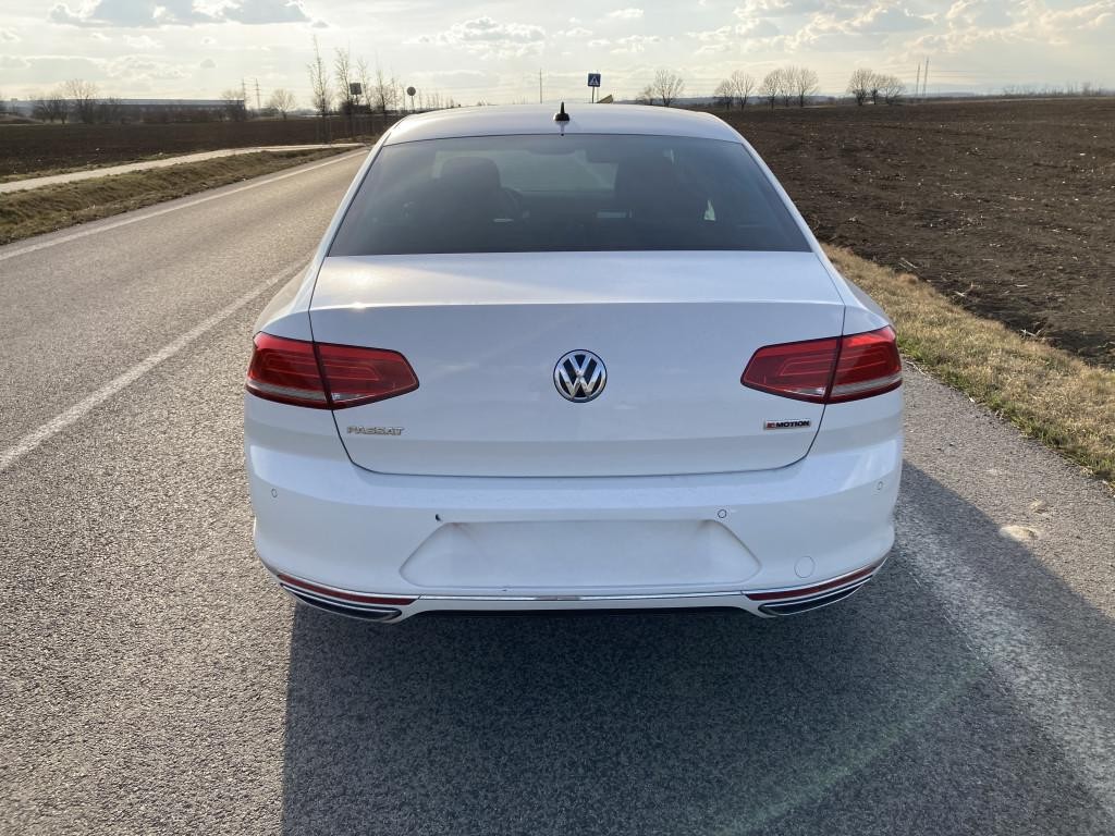 Volkswagen Passat 2.0 TDI SCR BMT 190k Comfortline R-Line 4MOTION DSG