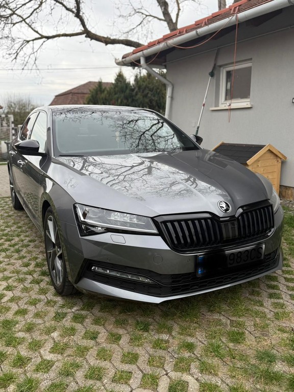 Škoda Superb 2.0 TDI SCR Sportline 4x4 DSG