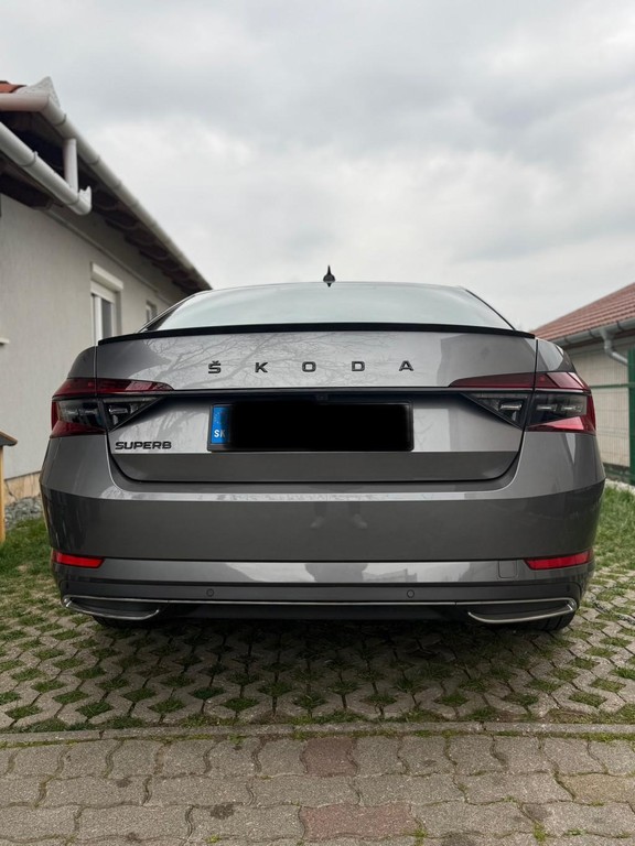 Škoda Superb 2.0 TDI SCR Sportline 4x4 DSG