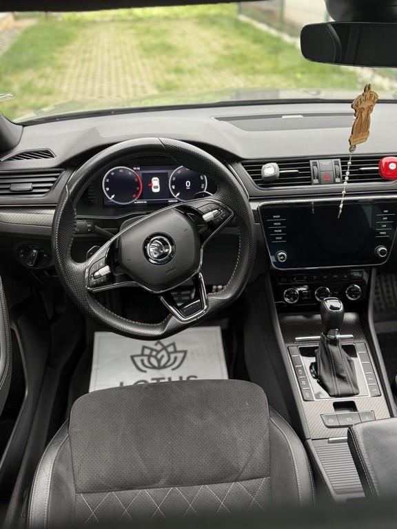 Škoda Superb 2.0 TDI SCR Sportline 4x4 DSG
