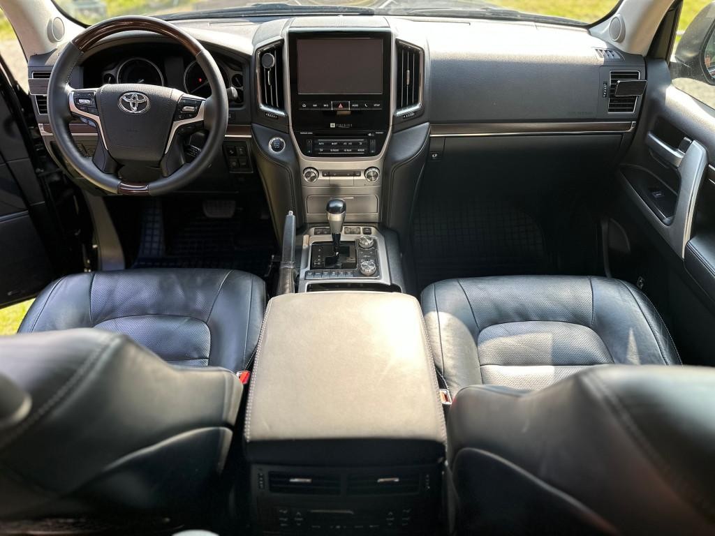 Toyota Land Cruiser V8 4.5 I D-4D Lux+