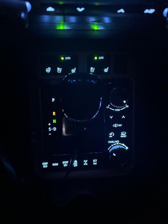 Toyota Land Cruiser V8 4.5 I D-4D Lux+