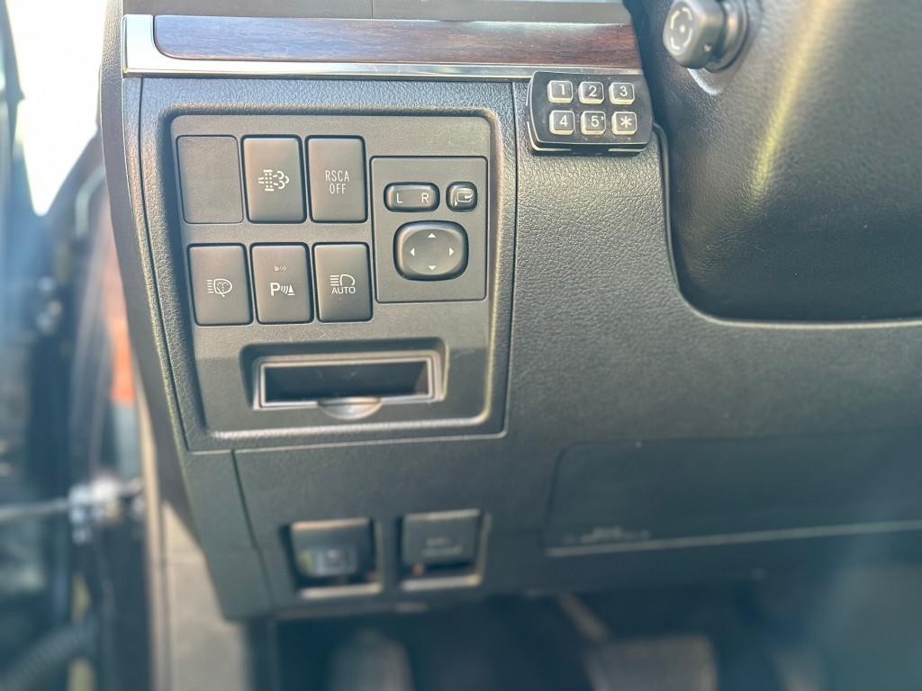 Toyota Land Cruiser V8 4.5 I D-4D Lux+