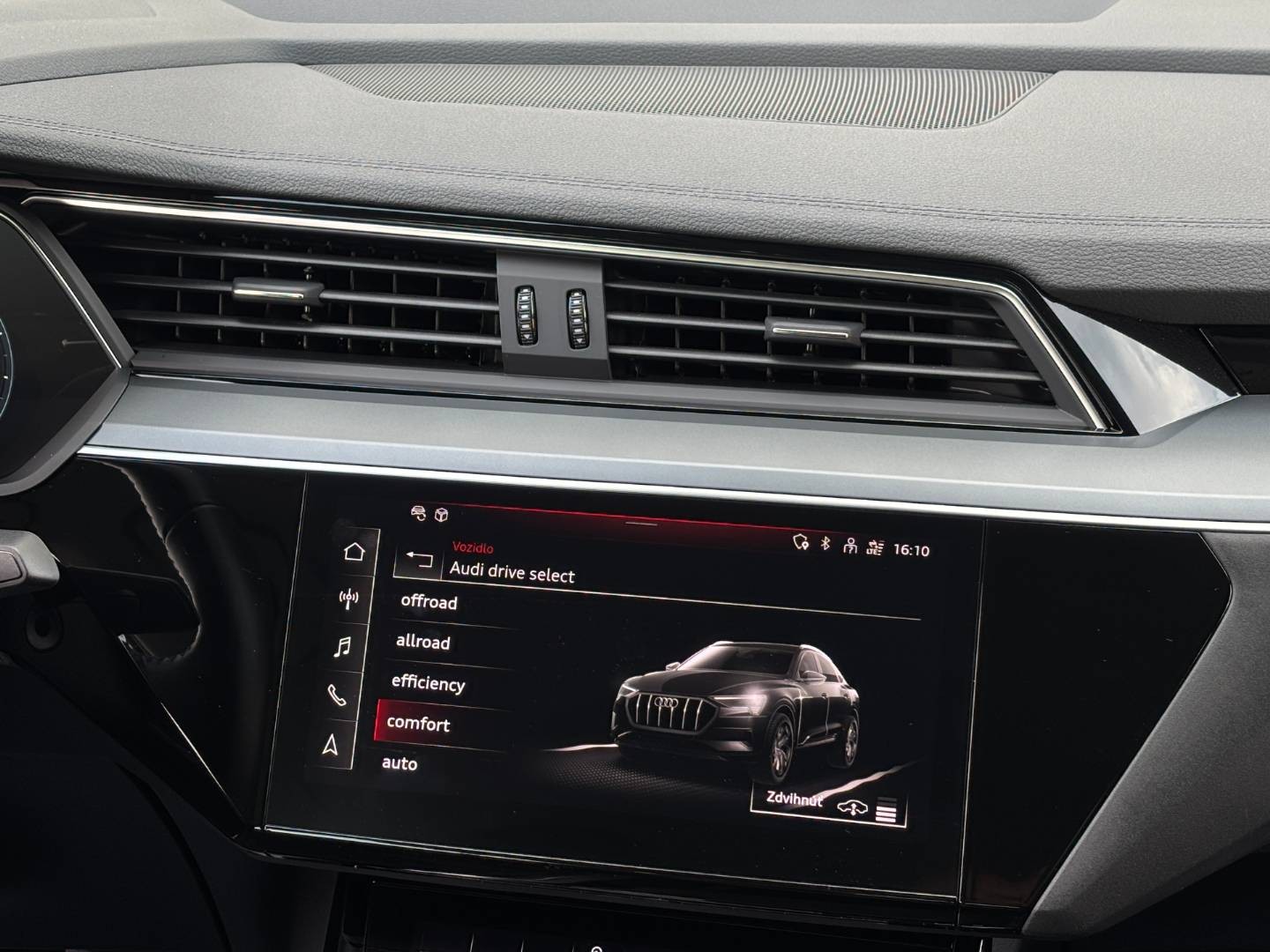 Audi E-tron 50 quattro S line
