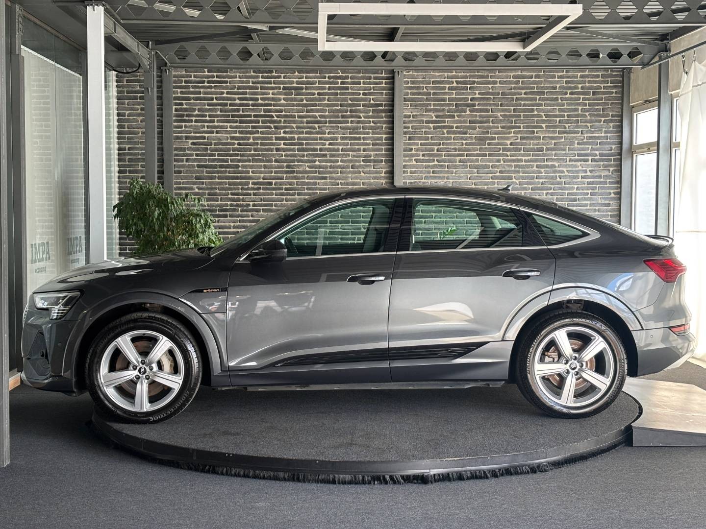 Audi E-tron 50 quattro S line