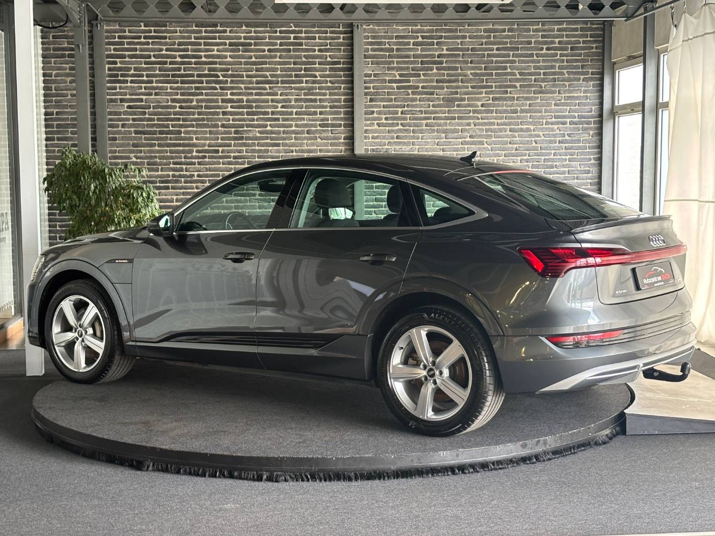 Audi E-tron 50 quattro S line