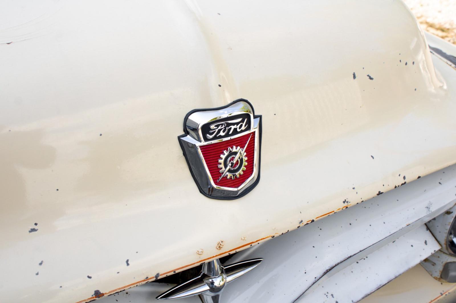 Ford F-100 Pickup 223 Mileage Maker Six 1955
