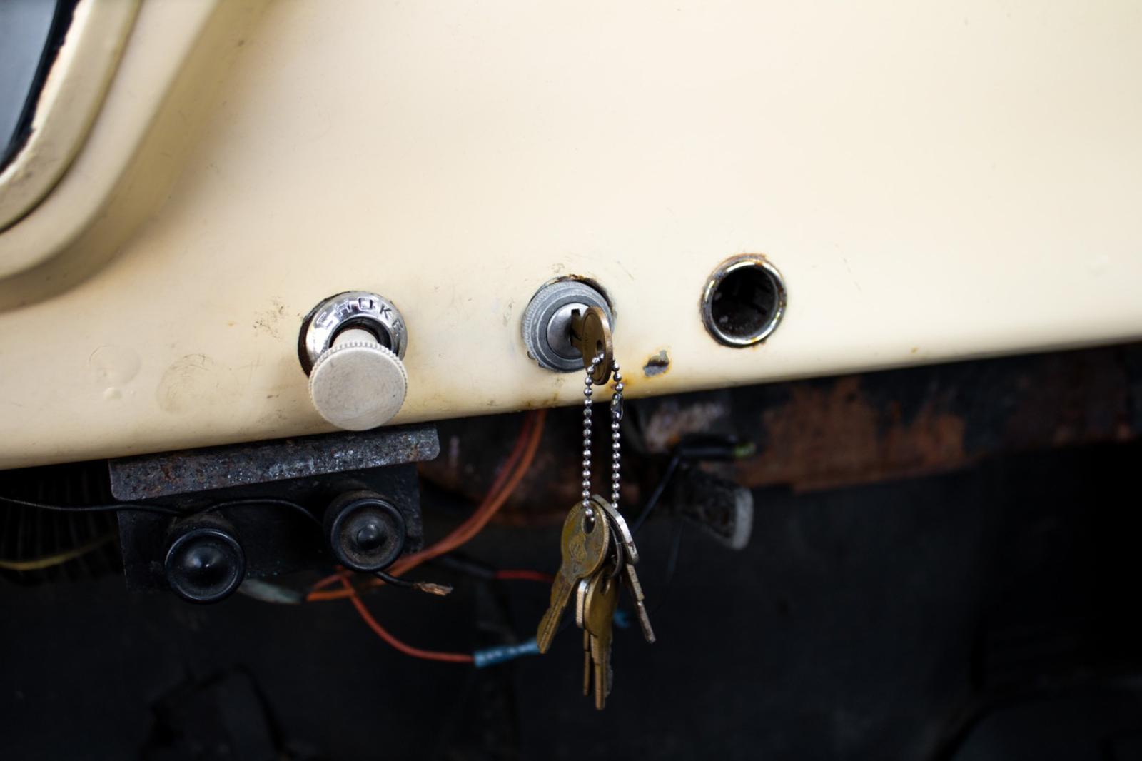 Ford F-100 Pickup 223 Mileage Maker Six 1955