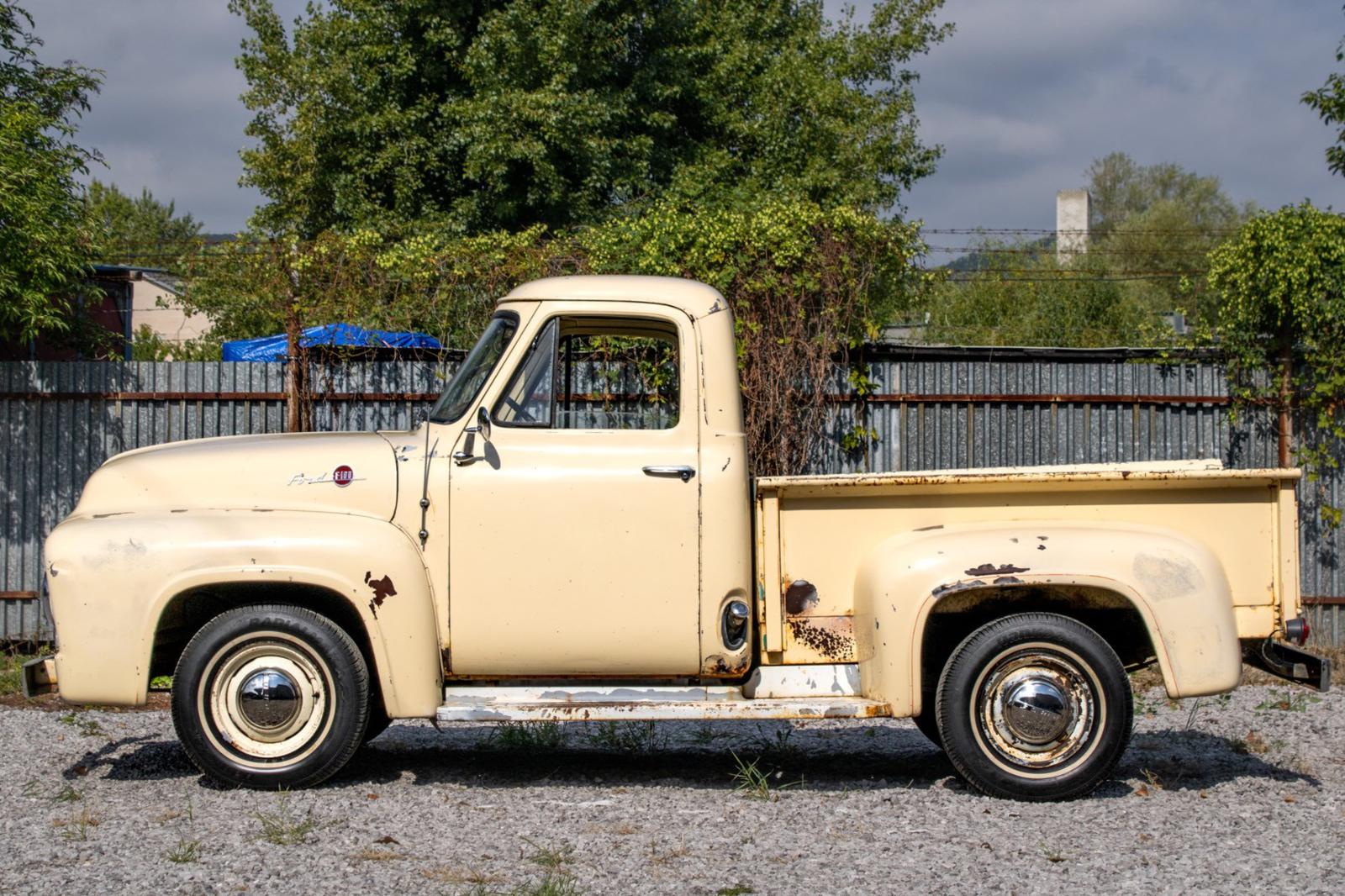 Ford F-100 Pickup 223 Mileage Maker Six 1955