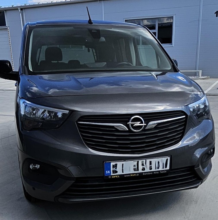 Opel Combo Life 1.2 Turbo 130k Elegance Plus AT8