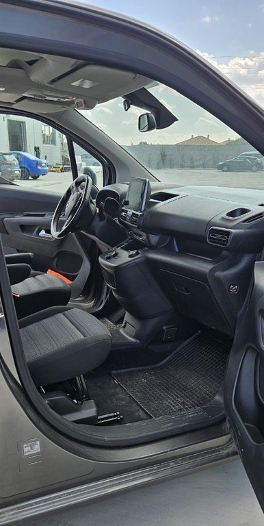 Opel Combo Life 1.2 Turbo 130k Elegance Plus AT8