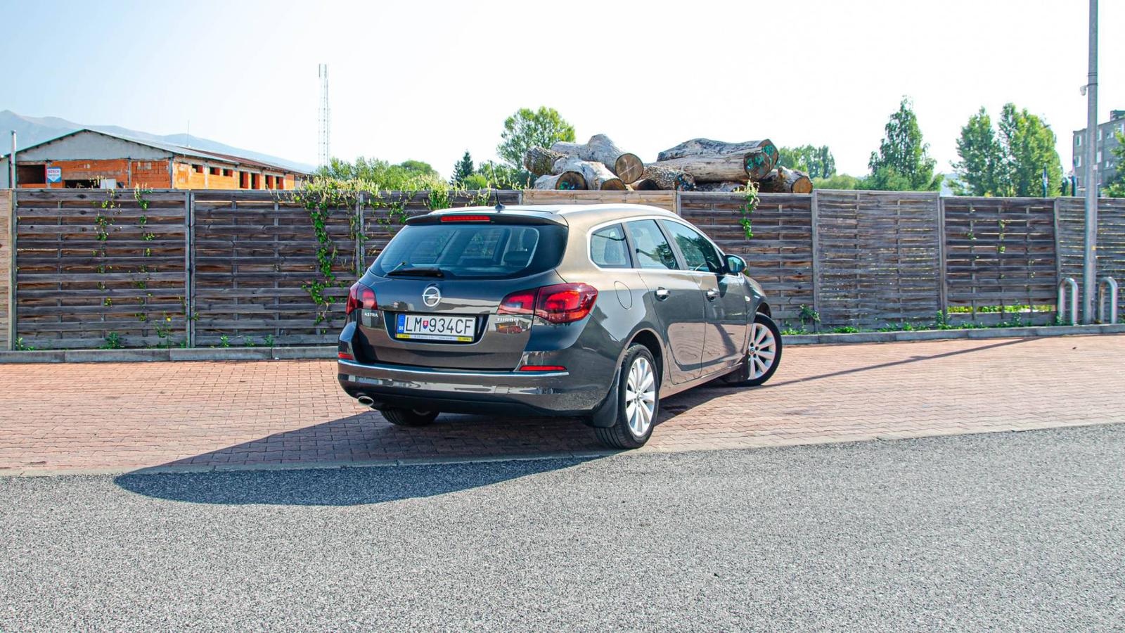 Opel Astra Sport Tourer ST 1.4 Turbo 140k, 103KW, M6, 5d