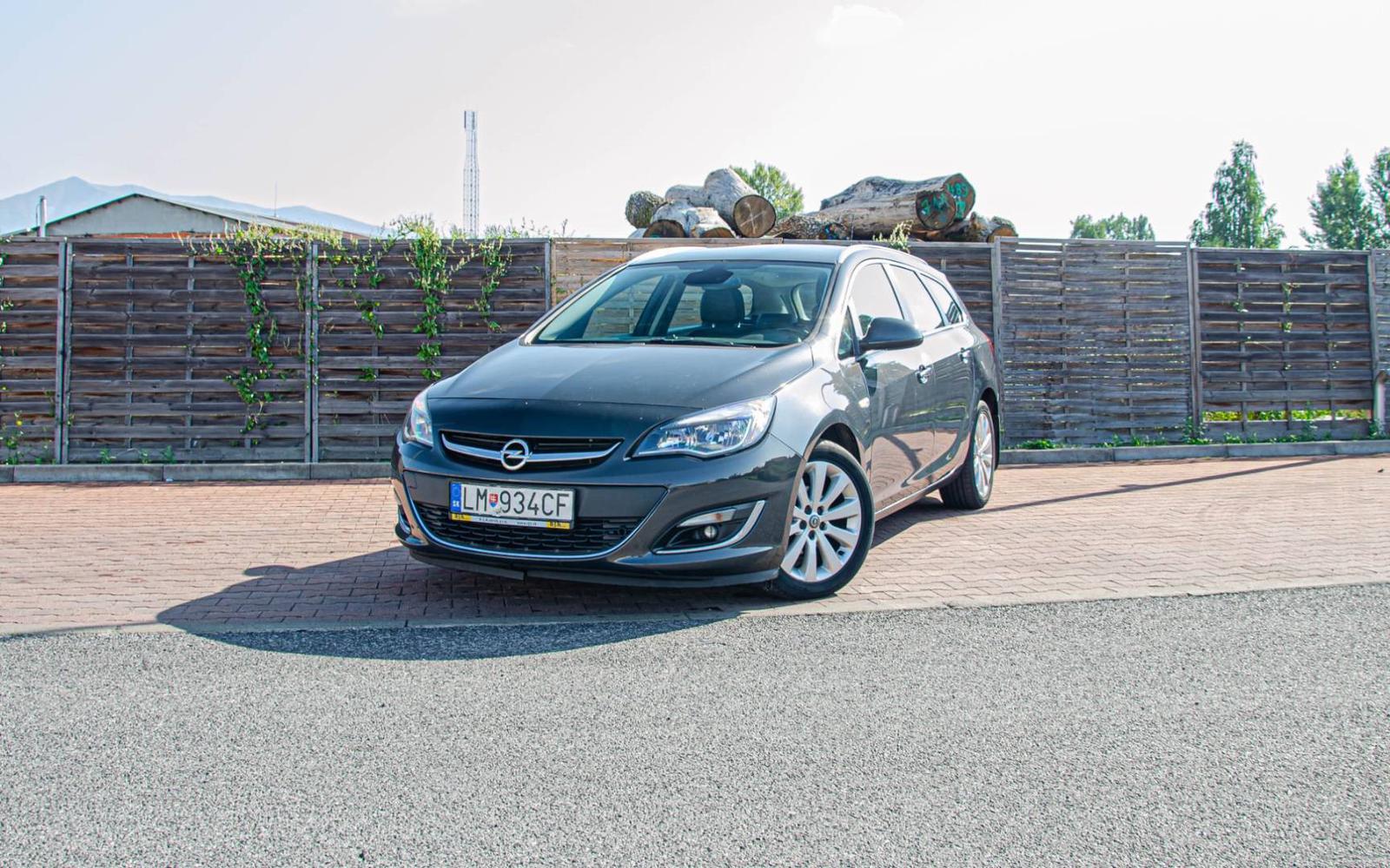 Opel Astra Sport Tourer ST 1.4 Turbo 140k, 103KW, M6, 5d