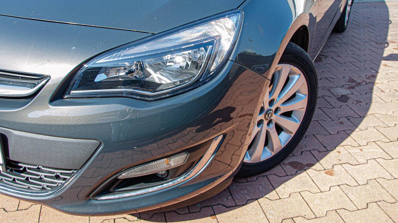 Opel Astra Sport Tourer ST 1.4 Turbo 140k, 103KW, M6, 5d