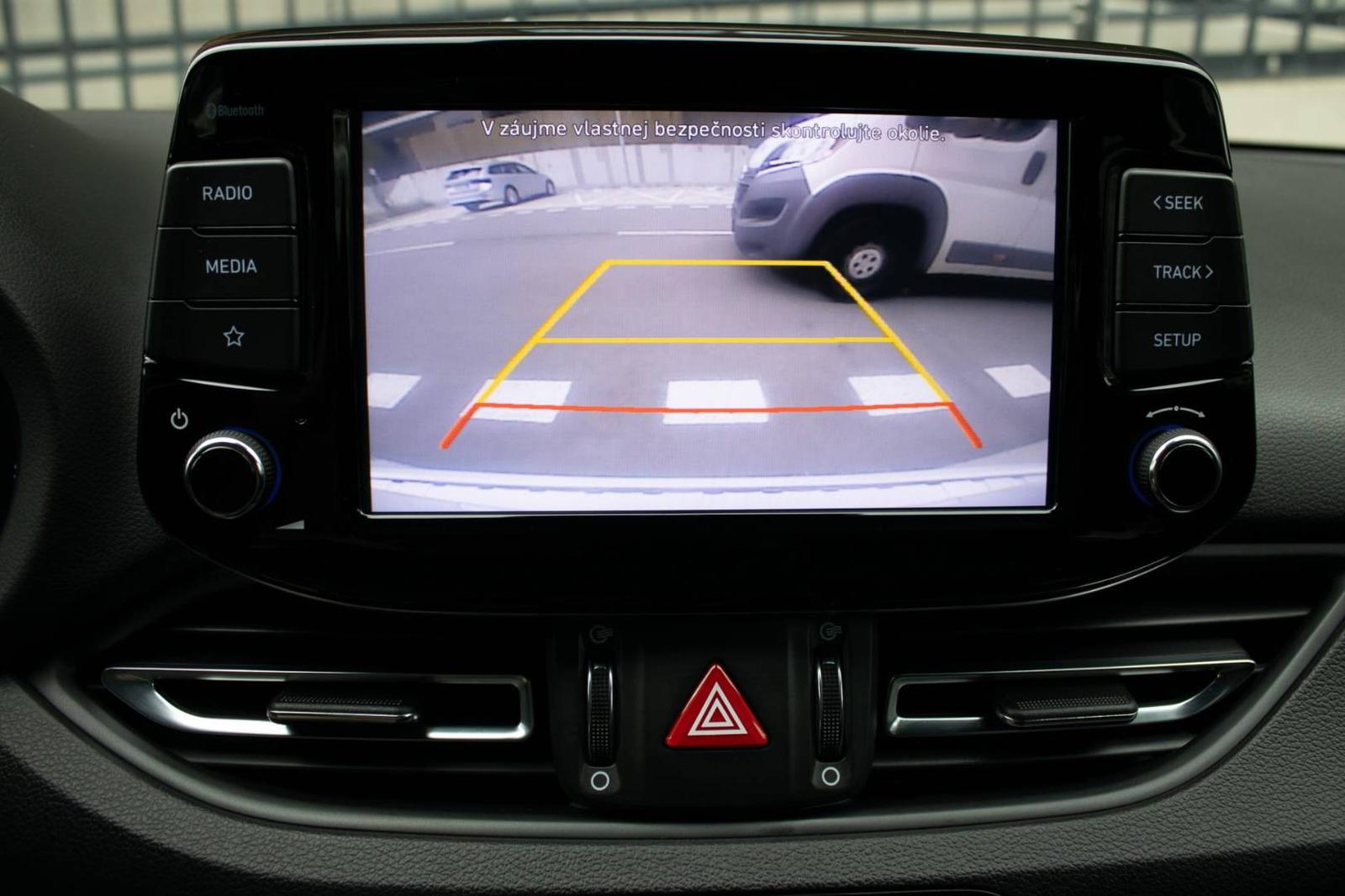 Hyundai i30 1.5 T-GDi mHEV iMT Play
