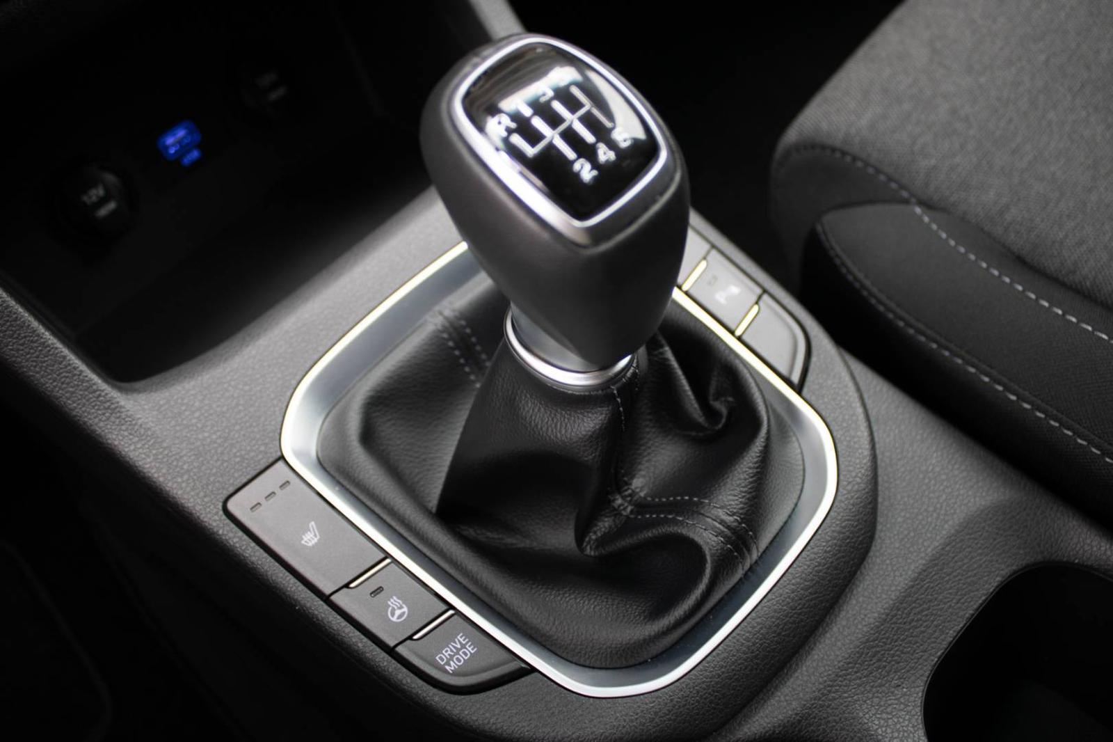 Hyundai i30 1.5 T-GDi mHEV iMT Play