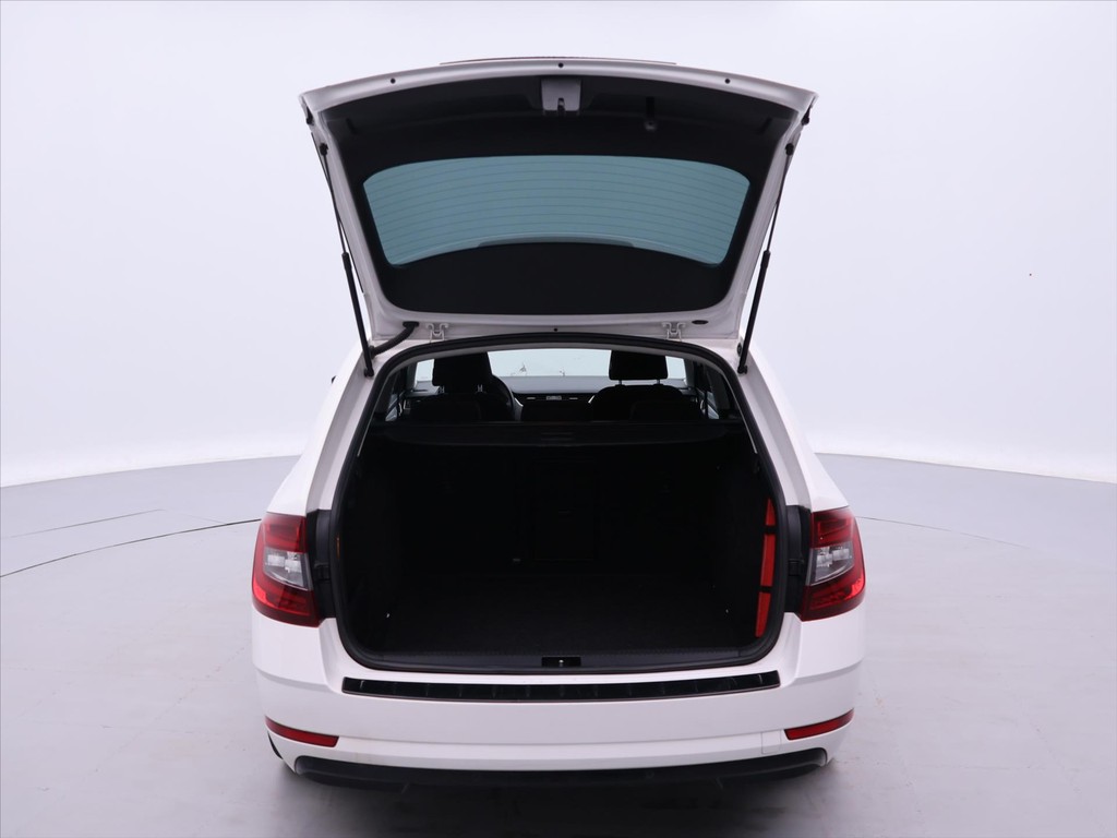 Škoda Octavia Combi 1.6 TDi DSG