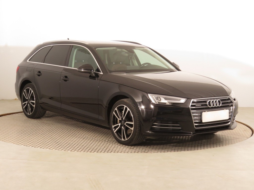 Audi A4 2.0 TDI Virtual cockpit