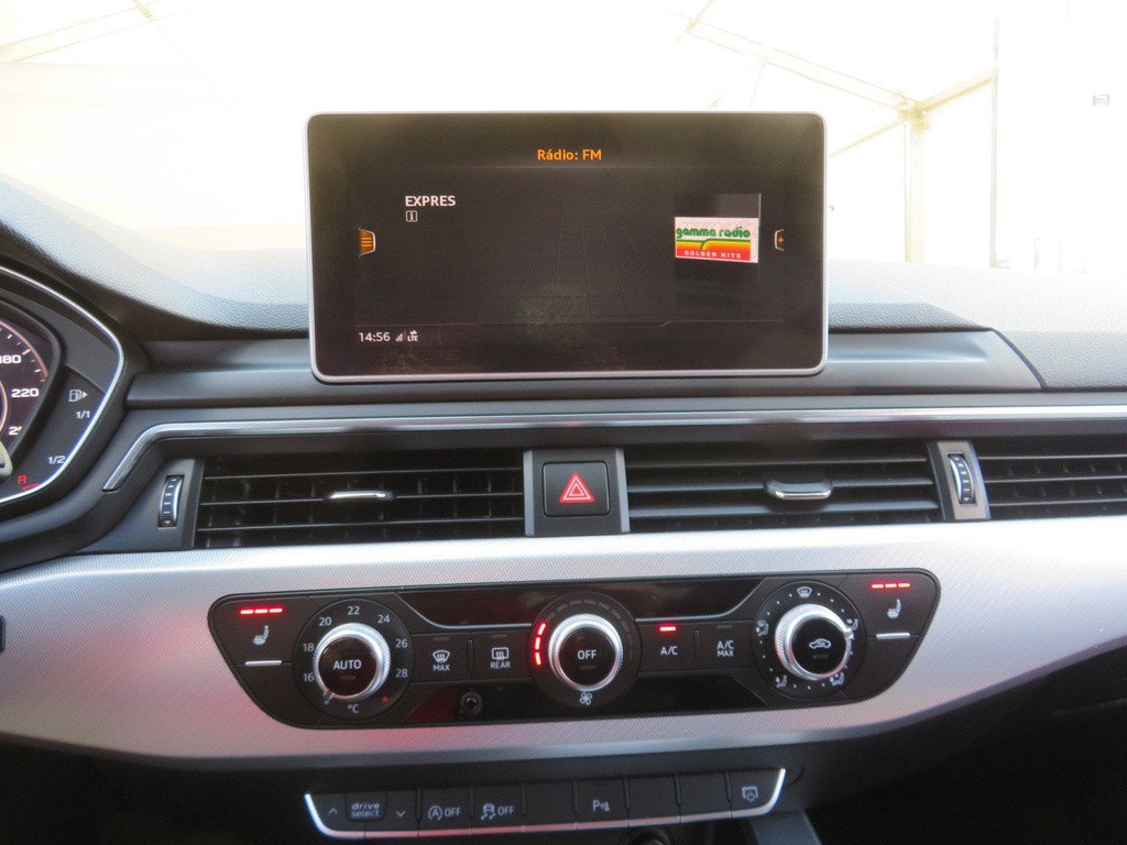 Audi A4 2.0 TDI Virtual cockpit