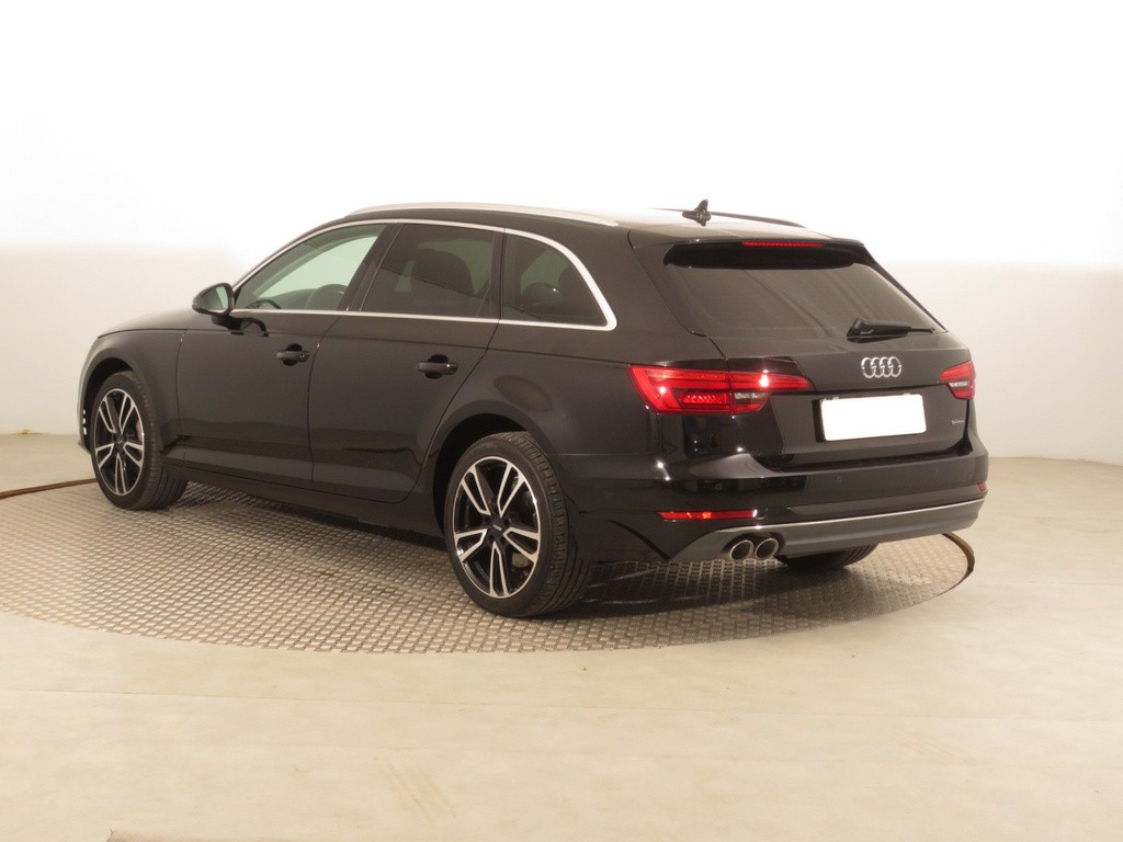 Audi A4 2.0 TDI Virtual cockpit