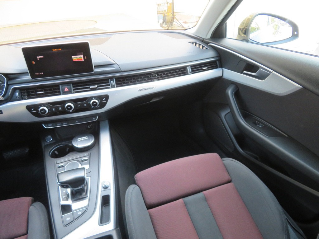 Audi A4 2.0 TDI Virtual cockpit