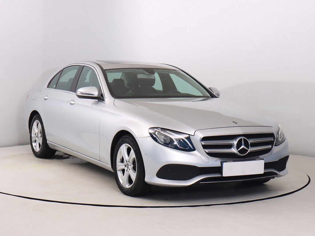 Mercedes E E 200 4MATIC