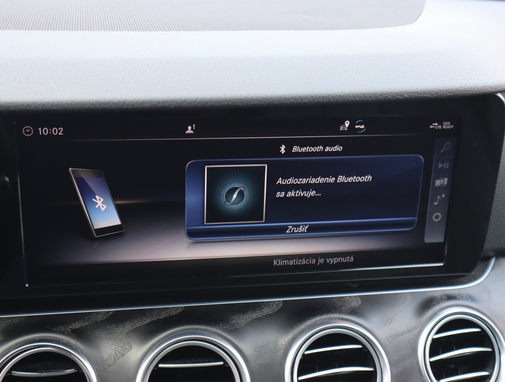 Mercedes E E 200 4MATIC