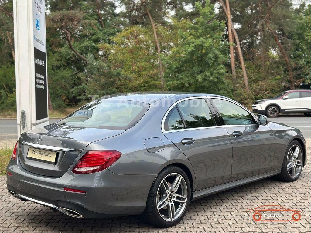 Mercedes-Benz E trieda Sedan AMG