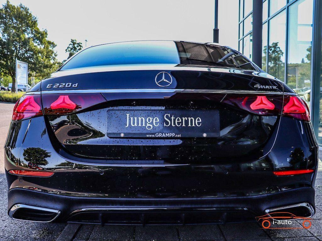Mercedes-Benz E trieda Sedan 4Matic AMG Advanced