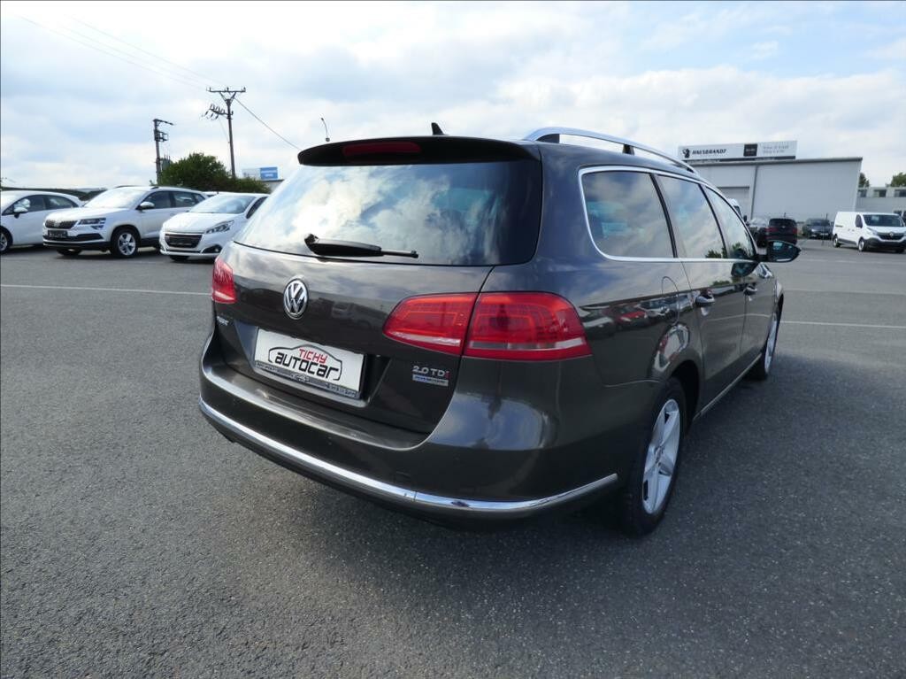 Volkswagen Passat Variant 2, 0 TDi, 130kW, Bi-Xenon, Navigace, serviska  Business Edition