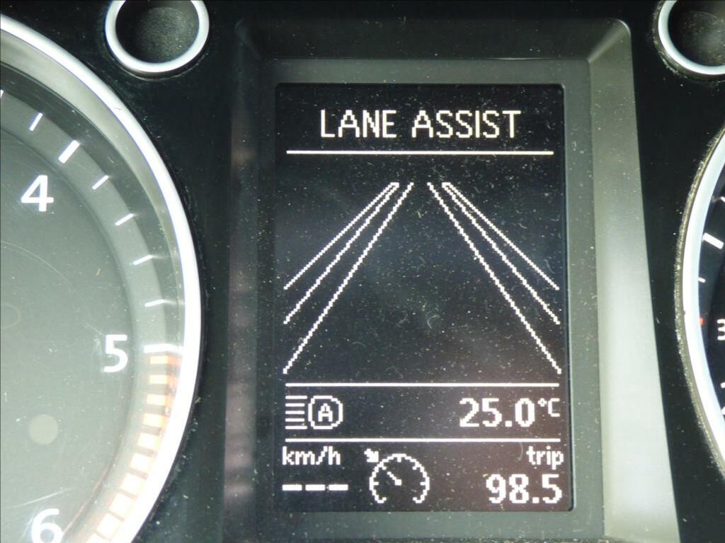 Volkswagen Passat Variant 2, 0 TDi, 130kW, Bi-Xenon, Navigace, serviska  Business Edition