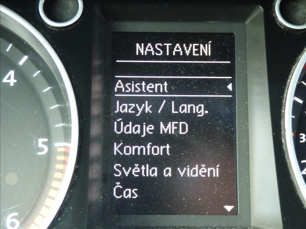 Volkswagen Passat Variant 2, 0 TDi, 130kW, Bi-Xenon, Navigace, serviska  Business Edition