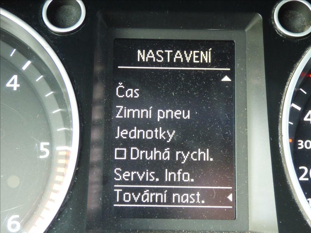Volkswagen Passat Variant 2, 0 TDi, 130kW, Bi-Xenon, Navigace, serviska  Business Edition