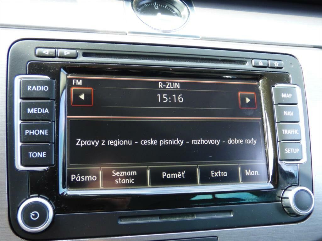 Volkswagen Passat Variant 2, 0 TDi, 130kW, Bi-Xenon, Navigace, serviska  Business Edition