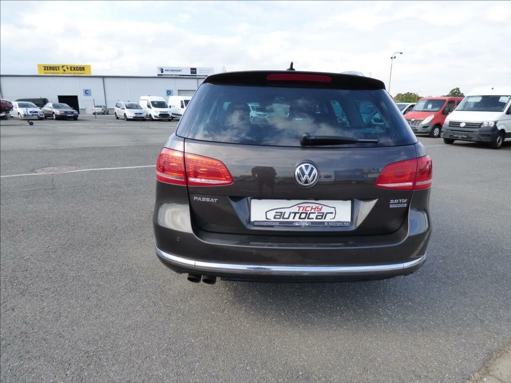 Volkswagen Passat Variant 2, 0 TDi, 130kW, Bi-Xenon, Navigace, serviska  Business Edition