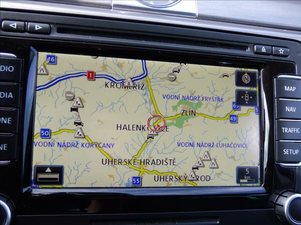 Volkswagen Passat Variant 2, 0 TDi, 130kW, Bi-Xenon, Navigace, serviska  Business Edition
