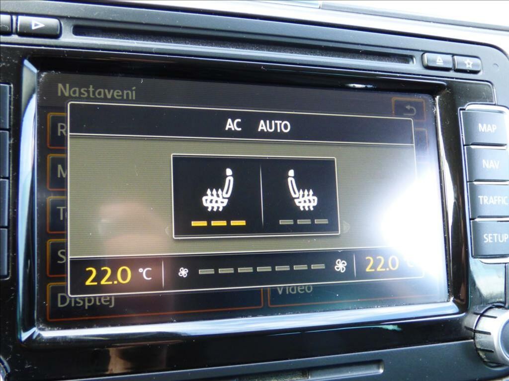 Volkswagen Passat Variant 2, 0 TDi, 130kW, Bi-Xenon, Navigace, serviska  Business Edition