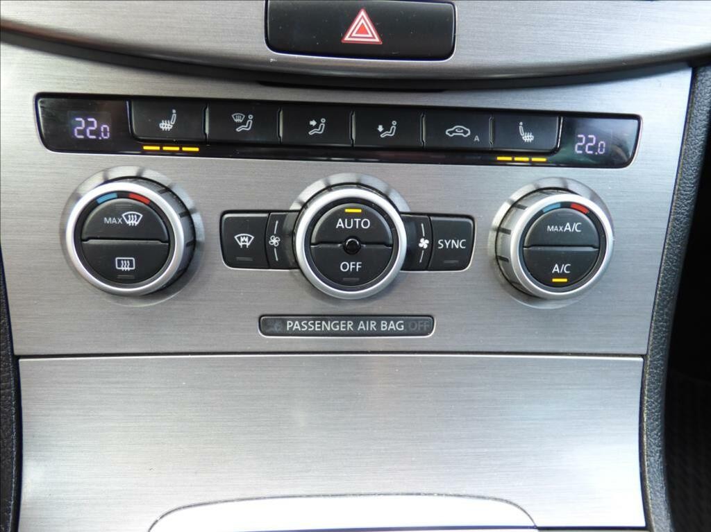 Volkswagen Passat Variant 2, 0 TDi, 130kW, Bi-Xenon, Navigace, serviska  Business Edition