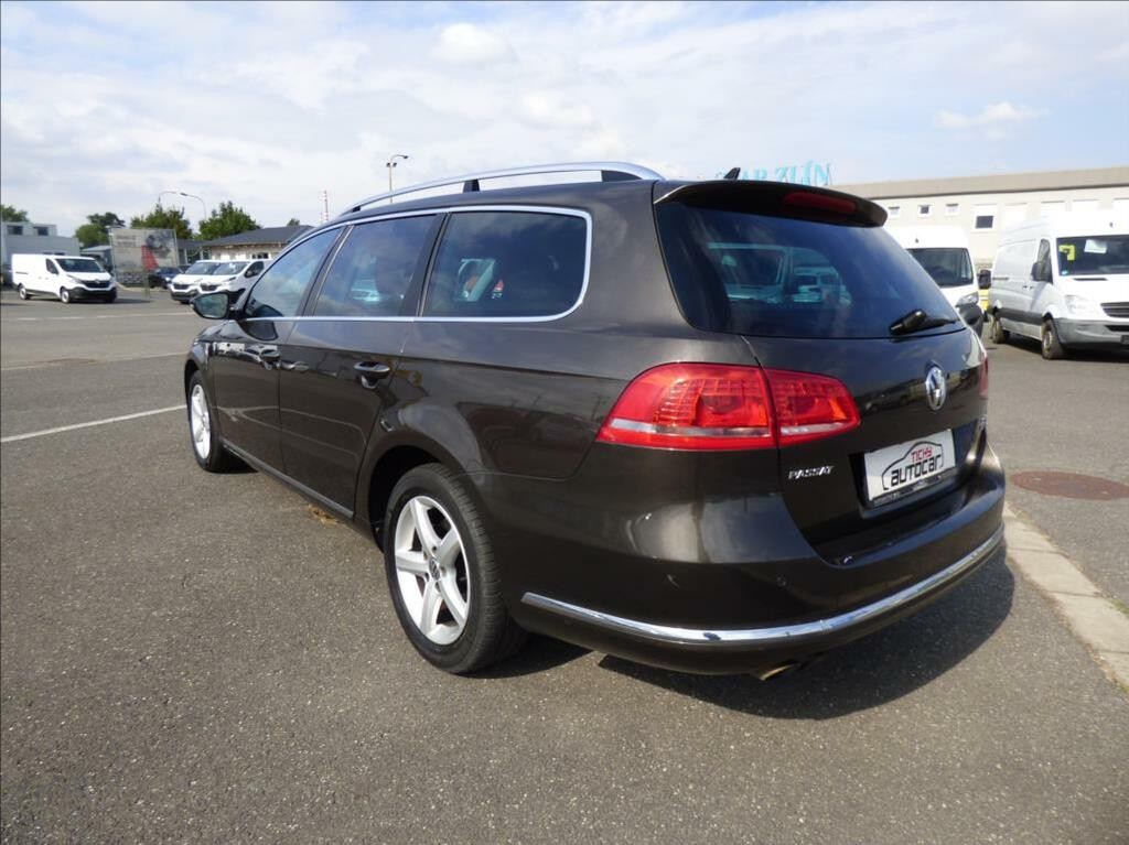 Volkswagen Passat Variant 2, 0 TDi, 130kW, Bi-Xenon, Navigace, serviska  Business Edition