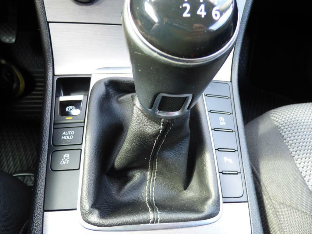Volkswagen Passat Variant 2, 0 TDi, 130kW, Bi-Xenon, Navigace, serviska  Business Edition