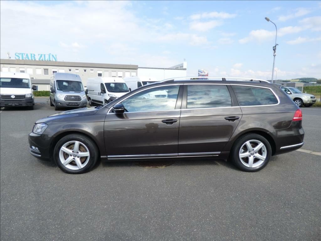 Volkswagen Passat Variant 2, 0 TDi, 130kW, Bi-Xenon, Navigace, serviska  Business Edition
