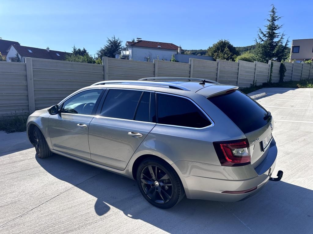Škoda Octavia Combi 2.0 TDI Ambition DSG