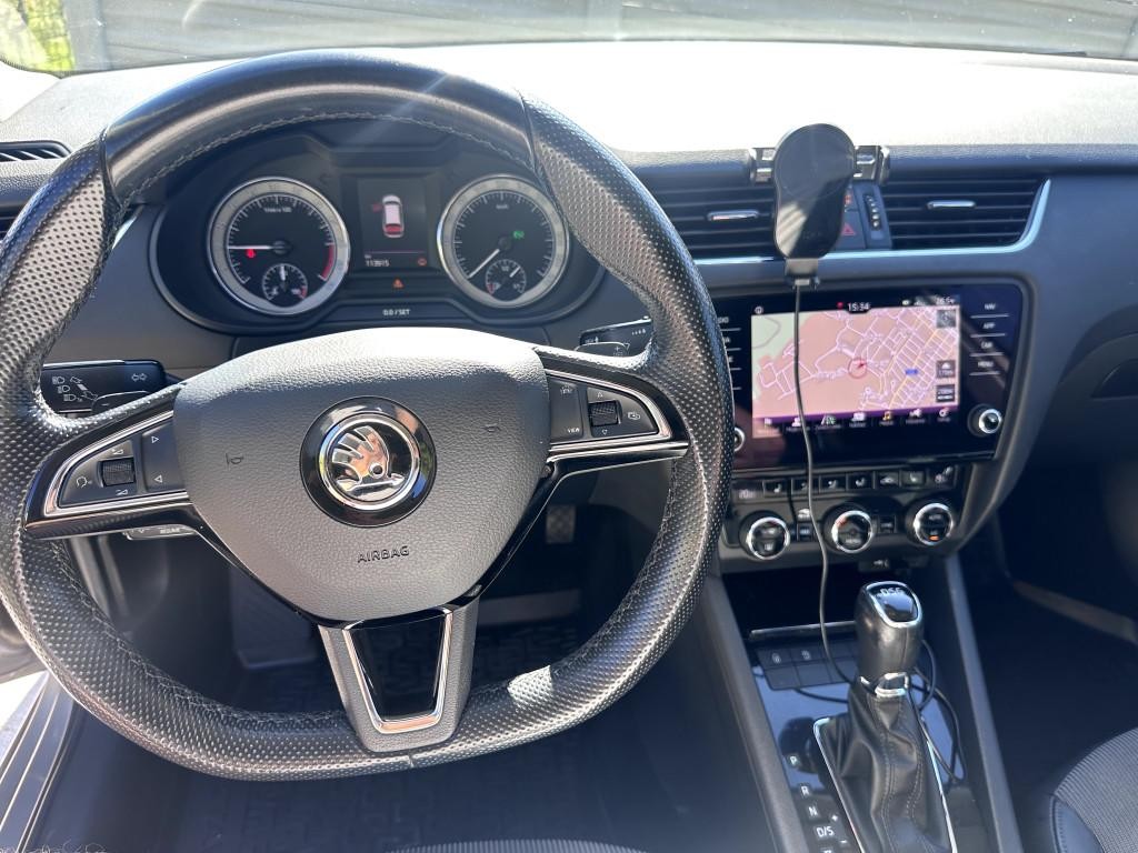 Škoda Octavia Combi 2.0 TDI Ambition DSG
