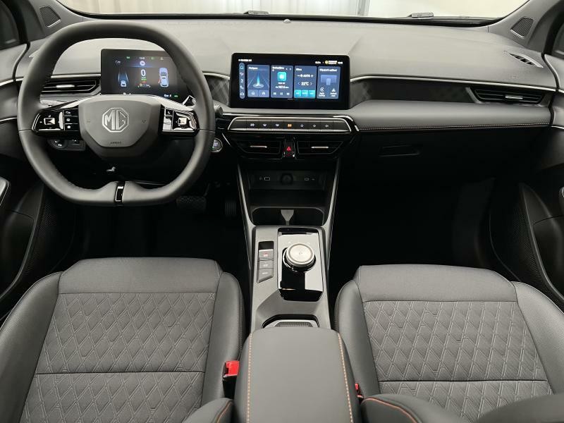 MG MG3 EXCLUSIVE HYBRID+ AUT CZ 1.maj