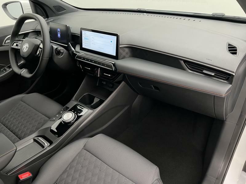 MG MG3 EXCLUSIVE HYBRID+ AUT CZ 1.maj