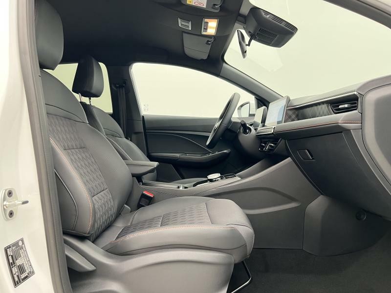 MG MG3 EXCLUSIVE HYBRID+ AUT CZ 1.maj